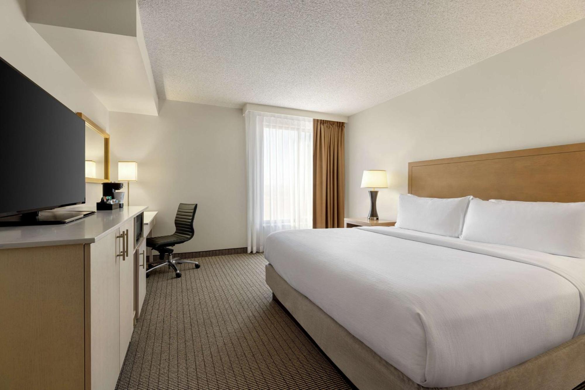 Embassy Suites By Hilton Denver International Airport Exterior foto